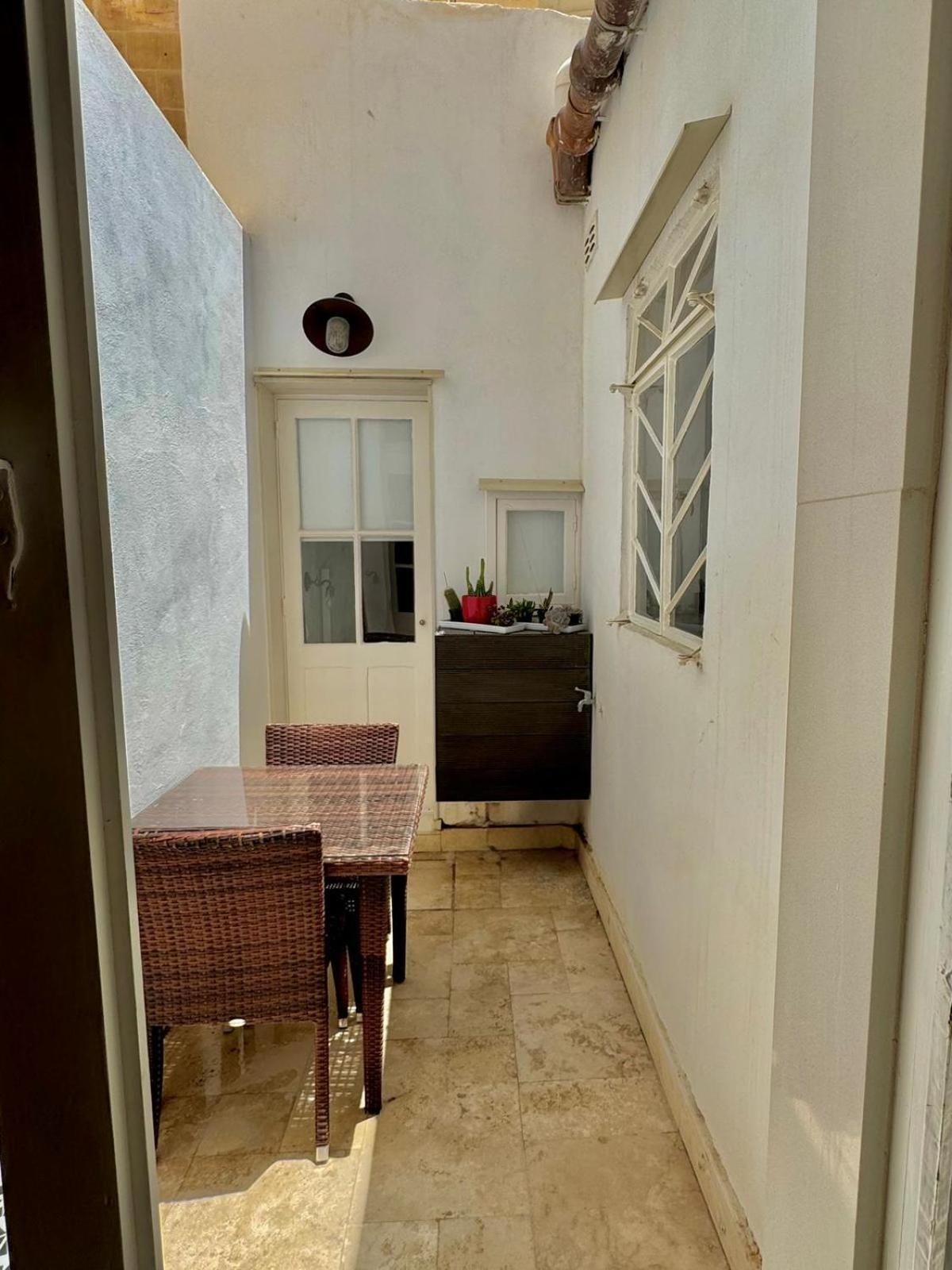 Apartamento Charming Town House In Cospicua, Valperga