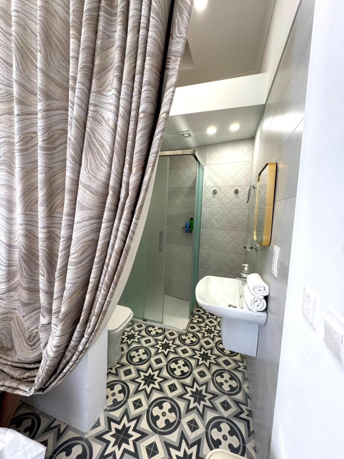 Apartment Charming Town House In Cospicua, Valperga Cospicua